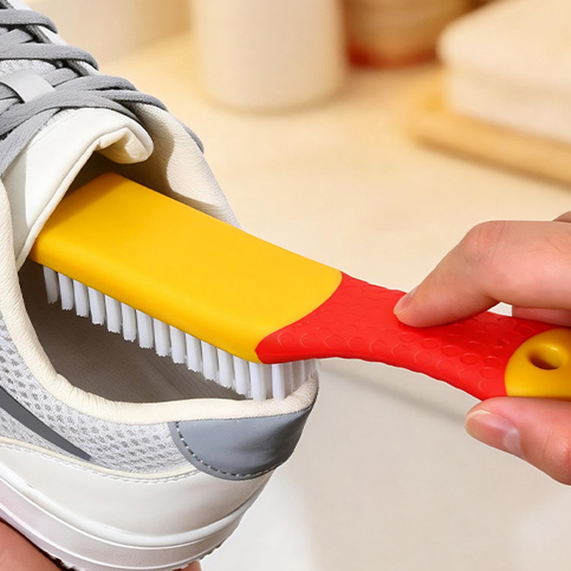 Brosse de nettoyage anti-rayur - Sneaker Care Spray avis et prix